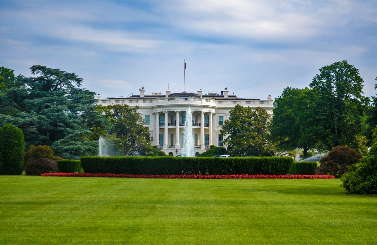 white house lawn